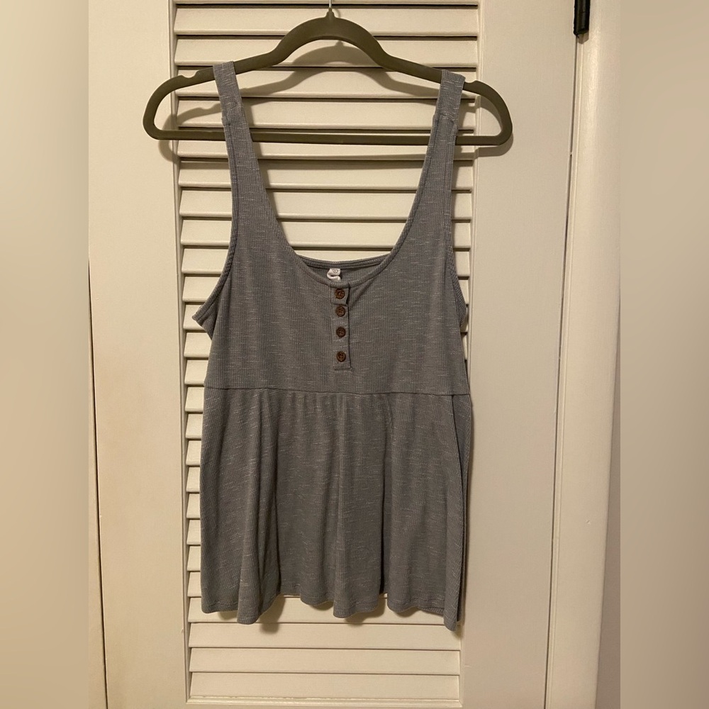 Boutique brand grey tank top